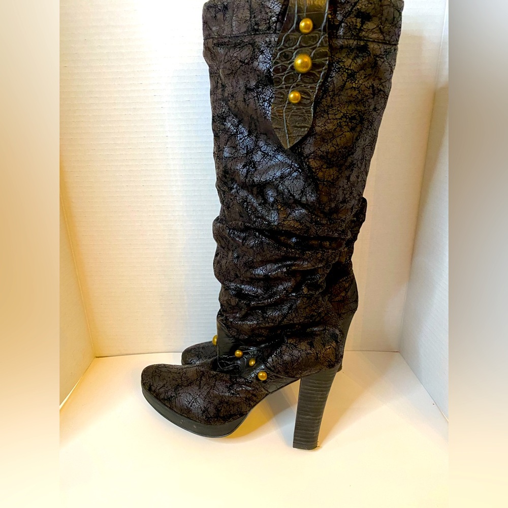 EUC Women's Size 39 US 8.5 Two Tone Black Fabric Platform High Heeled Boots